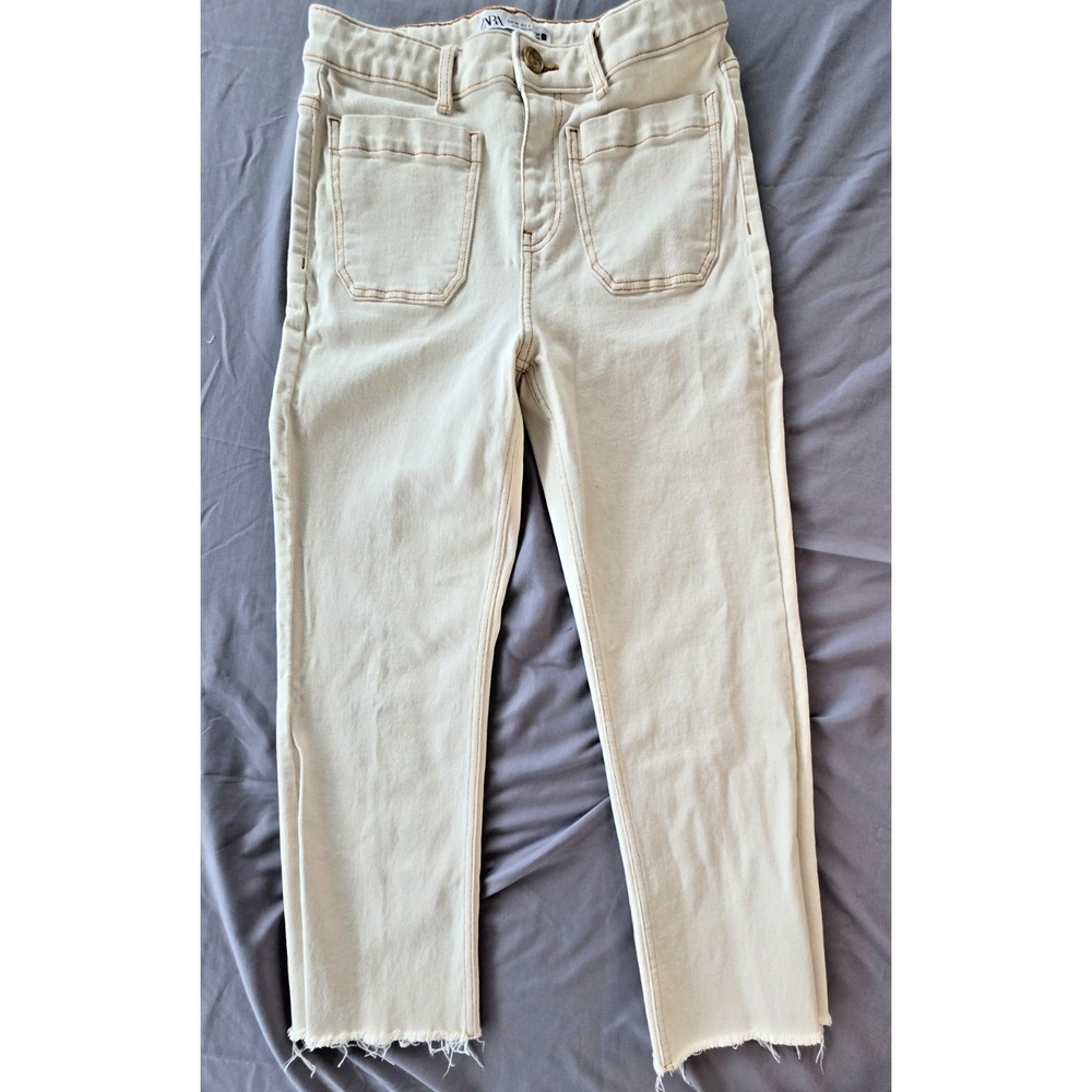 Zara Jeans mid rise raw hem flared ankle length ivory old money boho festive